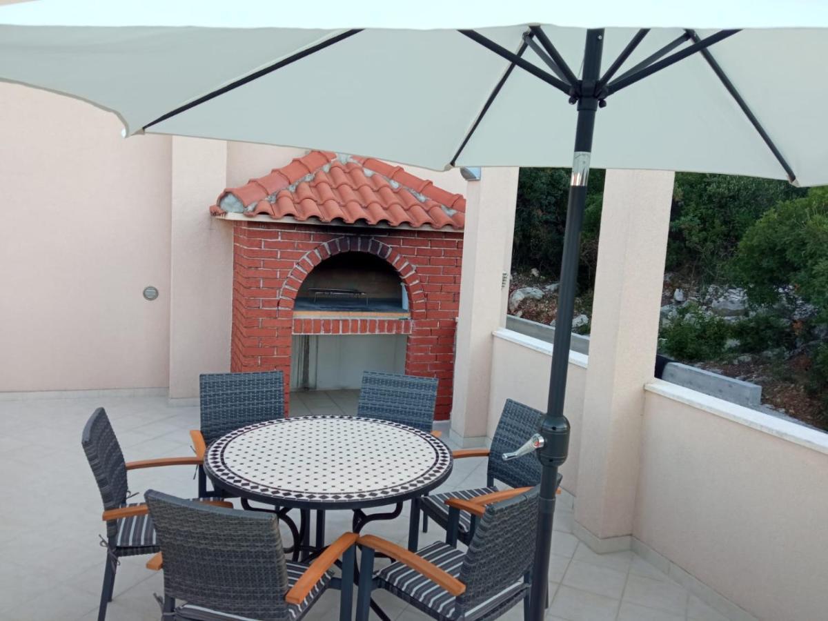 Apartmani Ferdi Trogir Eksteriør bilde