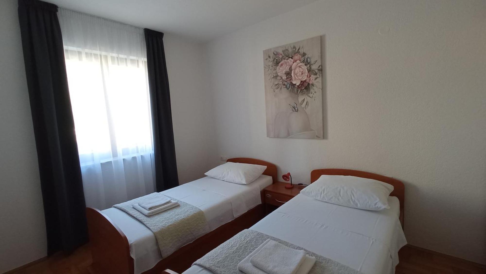 Apartmani Ferdi Trogir Eksteriør bilde