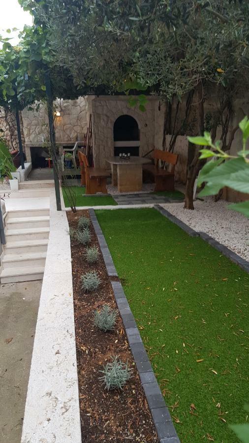 Apartmani Ferdi Trogir Eksteriør bilde